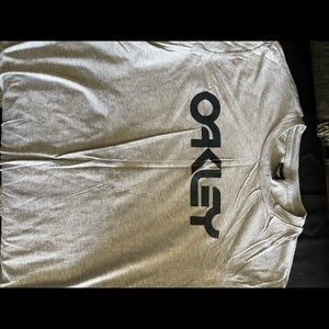 Oakley Long Sleeve (L)